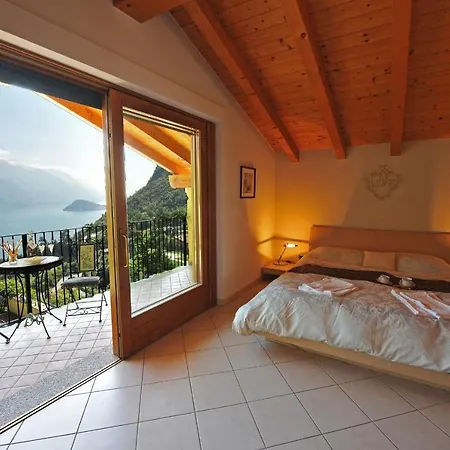 Croce Feriehus Menaggio